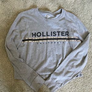 a grey hollister long sleeve top!